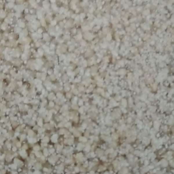 Couscous de produção biológica, alto teor em fibra. Obtido a partir da sêmola ou farinha de trigo agregada em pequenos grãos.