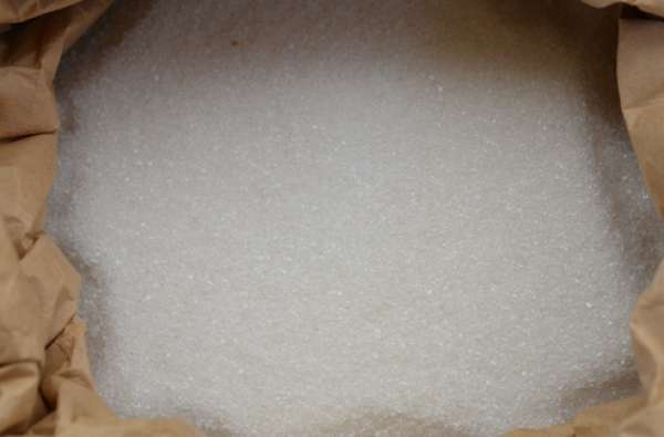 Açúcar baranco Biológico extraído do suco da cana-de-açúcar. Produzido na India. 